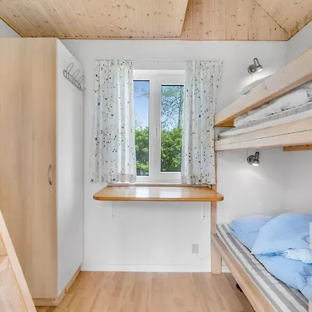 Holiday home Lovely In With Wifi